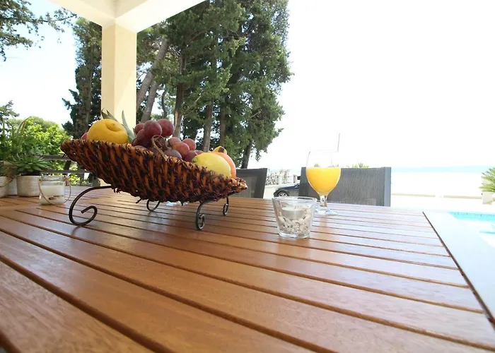 Beachfront Sea Palace فيلة Kaštela