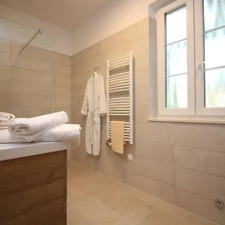 Beachfront Sea Palace فيلة