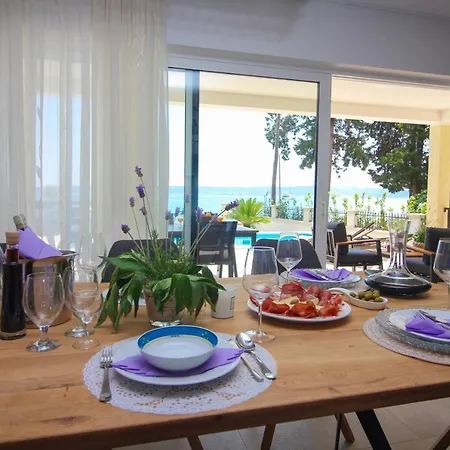Beachfront Sea Palace Villa Kastela