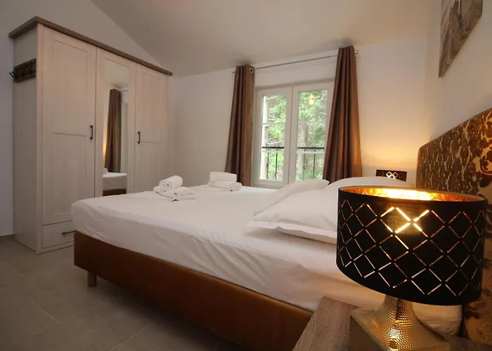 Villa Beachfront Sea Palace *